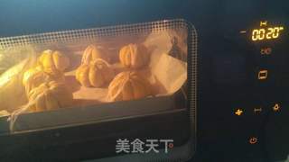 南瓜豆沙面包的做法步骤:10