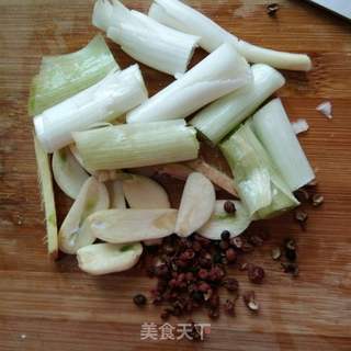 红烧牛肉面的做法步骤:2