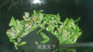 南瓜腊肠炒饭的做法步骤:2