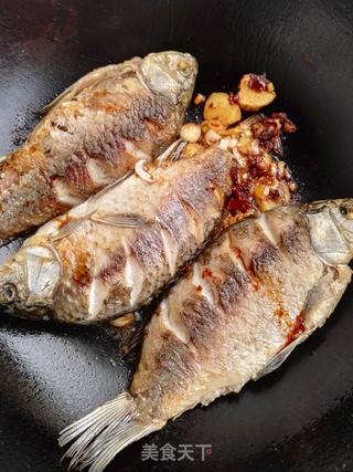香菇炖鲫鱼的做法步骤:6