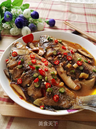 香菇炖鲫鱼的做法步骤:11