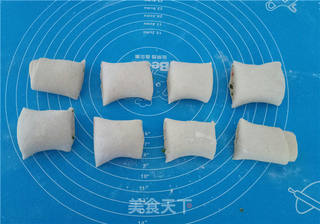 香辣花卷的做法步骤:7