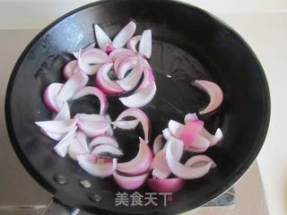 铁板洋葱爆猪肝的做法步骤:4