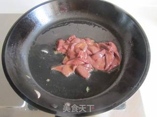 铁板洋葱爆猪肝的做法步骤:8