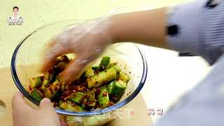 黄瓜韭菜泡菜的做法步骤:10