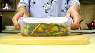 黄瓜韭菜泡菜的做法步骤:14