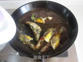 豆腐炖黄骨鱼的做法步骤:6
