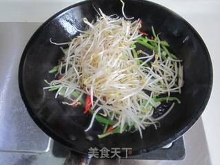 豆芽炒干丝的做法步骤:5