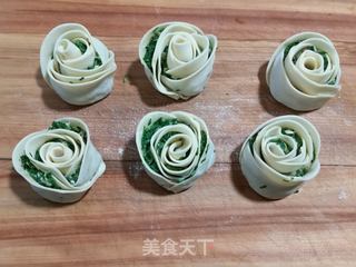 玫瑰煎饺的做法步骤:7