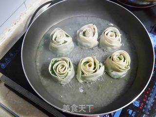 玫瑰煎饺的做法步骤:9