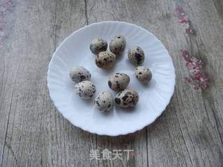 腐竹鹌鹑蛋排骨汤的做法步骤:4