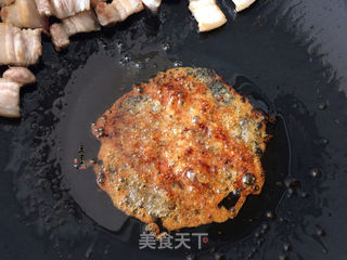 蒜苗面筋烧五花肉的做法步骤:5