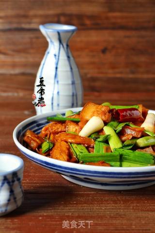 蒜苗面筋烧五花肉的做法步骤:10