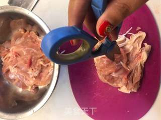 正宗奥尔良鸡腿堡的做法步骤:4
