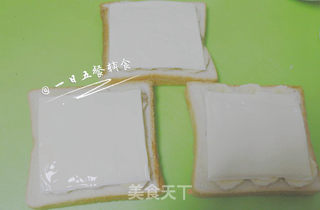 奶酪香蕉吐司 的做法步骤：2