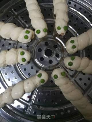 毛毛虫花卷的做法步骤:11