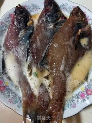 炸偏口鱼的做法步骤：3