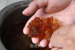 饭后甜品--(美容-健康-美味)酸奶桃胶的做法步骤:3