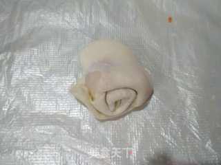 一朵玫瑰花饺的做法步骤:6