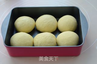 草莓酱椰蓉餐包的做法步骤:5