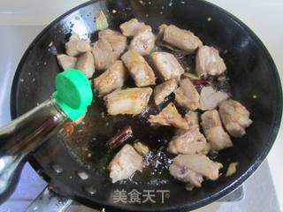 香菇鹌鹑蛋烧排骨的做法步骤:7
