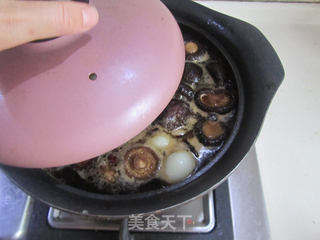 香菇鹌鹑蛋烧排骨的做法步骤:11