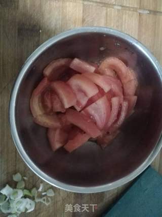 西红柿紫菜蛋花汤的做法步骤:3