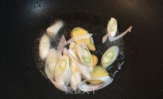 香肠焖饭的做法步骤:3