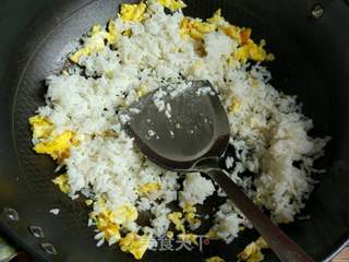 蛋炒饭的做法步骤:8