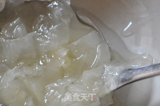 银耳冰糖梨糖水的做法步骤:9