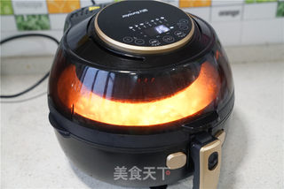 椒盐小鱼花生的做法步骤:5