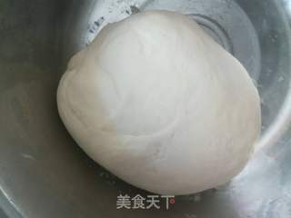 白菜香菇饺子的做法步骤：1