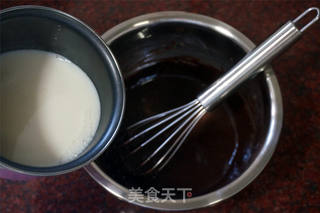 巧克力北海道戚风的做法步骤:14