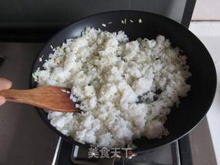 彩椒虾仁炒饭的做法步骤:10