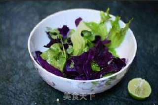 【红酒虾仁酸奶酪沙拉】的做法步骤:6
