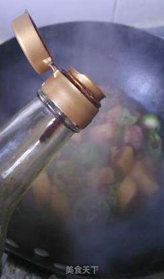 土豆炖牛筋的做法步骤:11