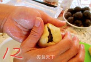 红豆沙黑芝麻蛋黄月饼的做法步骤:12