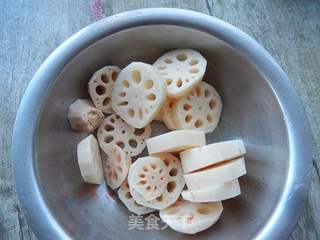 花生莲藕骨汤的做法步骤:3