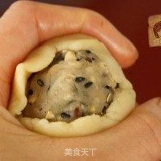 杂粮果仁月饼的做法步骤:8