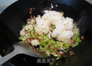 有色有料妙味道的蛋炒饭的做法步骤:6