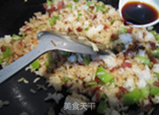 有色有料妙味道的蛋炒饭的做法步骤:7