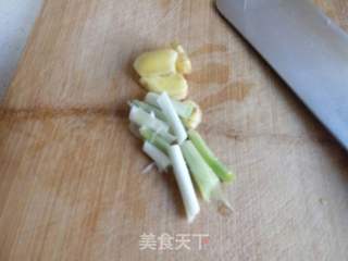 凤爪养颜汤的做法步骤:4