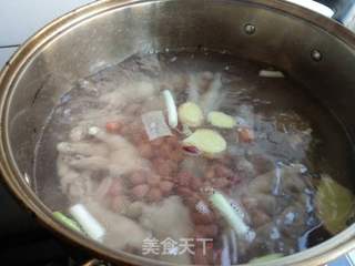 凤爪养颜汤的做法步骤:6