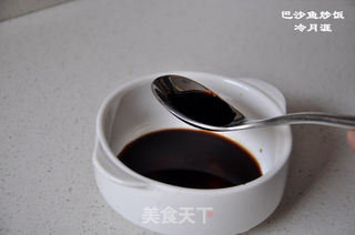 简单美味的巴沙鱼炒饭的做法步骤:6