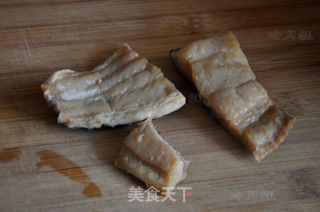 简单美味的巴沙鱼炒饭的做法步骤:2