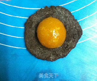 蛋黄酥的做法步骤:14