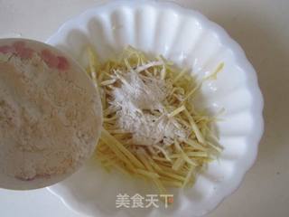 红薯丝饼的做法步骤:3