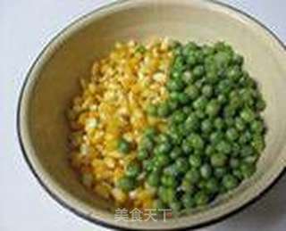 五彩炒饭的做法步骤:3
