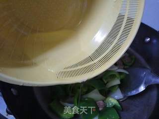 青椒肉片的做法步骤:7