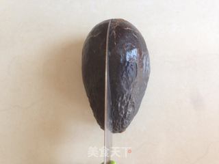 牛油果奶昔的做法步骤：1